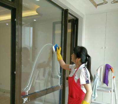 六項(xiàng)任務(wù)重點(diǎn)突破 保障措施實(shí)實(shí)在在——河北大力發(fā)展家政服務(wù)扶貧產(chǎn)業(yè)