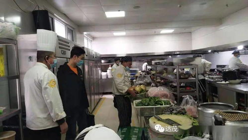 達茂旗市場監督管理局全力保障‘兩會’期間餐飲服務與家政服務食品安全
